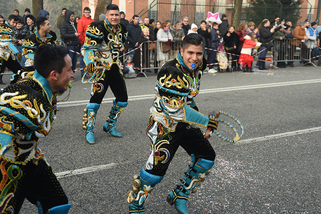 Sfilata carri Carnevale di Torino_082.jpg